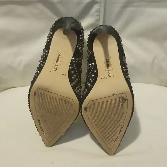 Wonens Shoes   - Picture 5 of 9